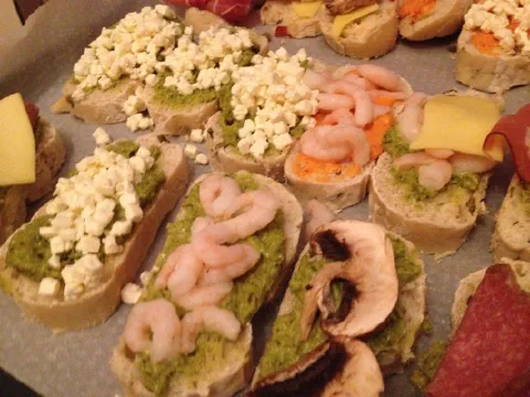 Bruschetta oder Mini Pizza